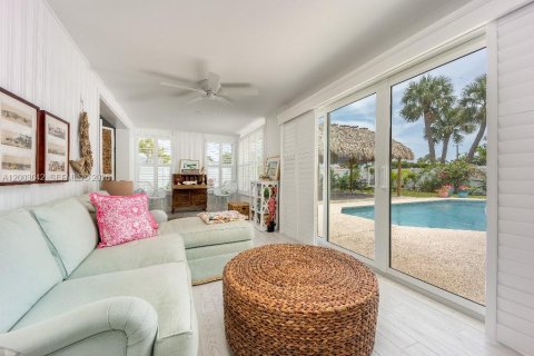 House in St. Lucie, Florida 3 bedrooms, 200.02 sq.m. № 2069109 - photo 19