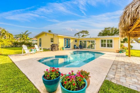 House in St. Lucie, Florida 3 bedrooms, 200.02 sq.m. № 2069109 - photo 30