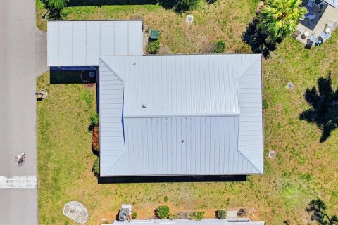 House in Nokomis, Florida 2 bedrooms, 103.68 sq.m. № 2095651 - photo 24