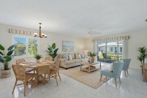 House in Nokomis, Florida 2 bedrooms, 103.68 sq.m. № 2095651 - photo 5