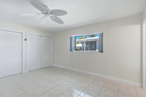 House in Nokomis, Florida 2 bedrooms, 103.68 sq.m. № 2095651 - photo 11