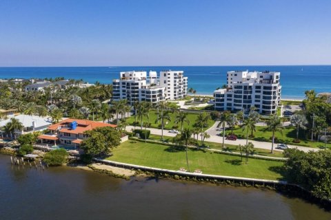 Adosado en alquiler en Highland Beach, Florida, 3 dormitorios, 205.04 m2 № 1091960 - foto 1