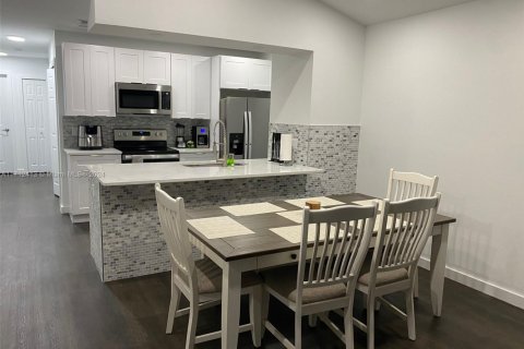 Copropriété à vendre à Kissimmee, Floride: 3 chambres № 1694472 - photo 4