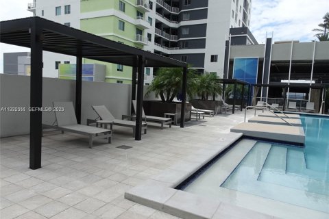 Снять в аренду кондоминиум в Майами, Флорида 1 спальня, 71.16м2, № 1999086 - фото 17