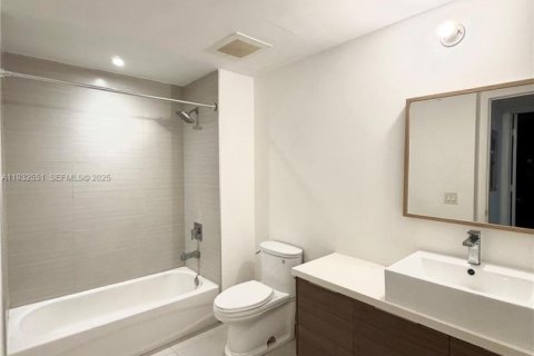 Снять в аренду кондоминиум в Майами, Флорида 1 спальня, 71.16м2, № 1999086 - фото 12