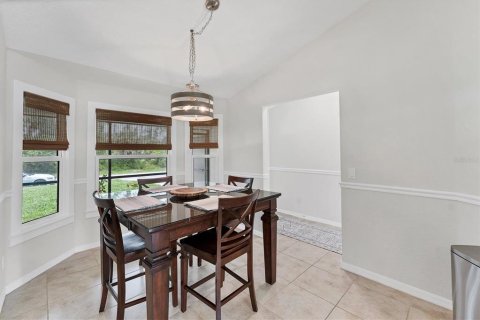 House in North Port, Florida 3 bedrooms, 152.27 sq.m. № 1806933 - photo 8