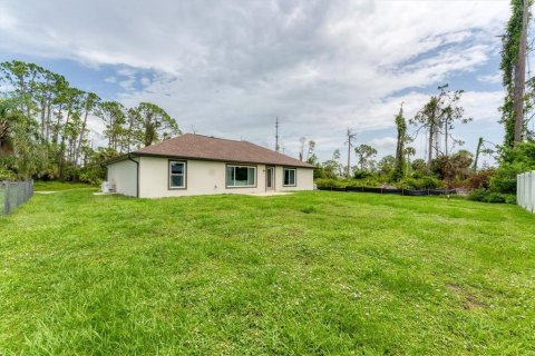 House in North Port, Florida 3 bedrooms, 152.27 sq.m. № 1806933 - photo 22
