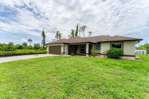 House in North Port, Florida 3 bedrooms, 152.27 sq.m. № 1806933 - photo 24