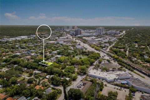 House in Miami, Florida 2 bedrooms, 123.28 sq.m. № 1940638 - photo 2