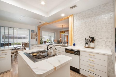 Condo in Bradenton, Florida, 3 bedrooms  № 1820517 - photo 15