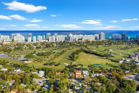 Terreno en venta en Miami Beach, Florida № 2029640 - foto 5