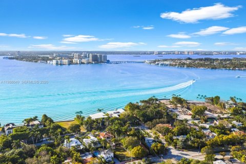 Terreno en venta en Miami Beach, Florida № 2029640 - foto 11