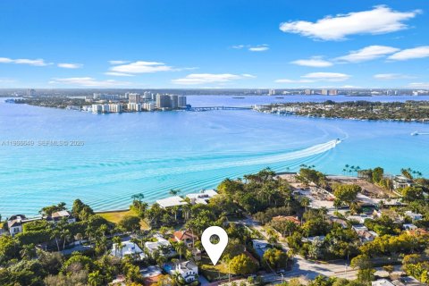 Terreno en venta en Miami Beach, Florida № 2029640 - foto 20