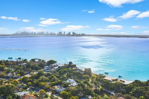 Terreno en venta en Miami Beach, Florida № 2029640 - foto 9