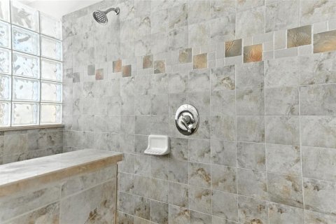 Villa ou maison à vendre à Tampa, Floride: 4 chambres, 196.4 m2 № 1909872 - photo 25