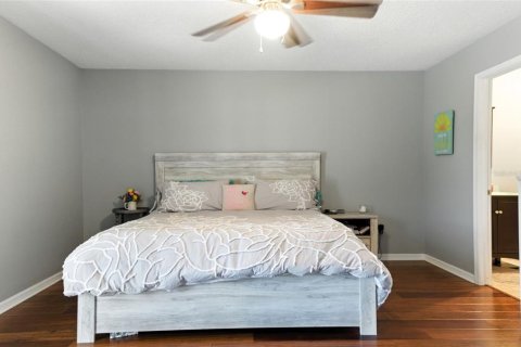 Villa ou maison à vendre à Tampa, Floride: 4 chambres, 196.4 m2 № 1909872 - photo 20