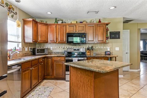 Villa ou maison à vendre à Tampa, Floride: 4 chambres, 196.4 m2 № 1909872 - photo 14