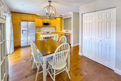 Adosado en venta en Cooper City, Florida, 3 dormitorios, 127.93 m2 № 1951771 - foto 17