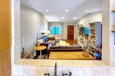 Adosado en venta en Cooper City, Florida, 3 dormitorios, 127.93 m2 № 1951771 - foto 11