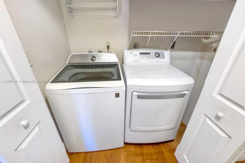 Adosado en venta en Cooper City, Florida, 3 dormitorios, 127.93 m2 № 1951771 - foto 27