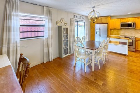 Adosado en venta en Cooper City, Florida, 3 dormitorios, 127.93 m2 № 1951771 - foto 16