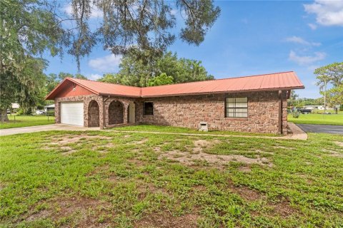 House in Lake Panasoffkee, Florida 2 bedrooms, 135.92 sq.m. № 1810546 - photo 2