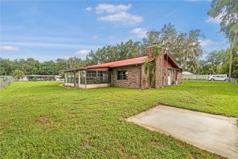 House in Lake Panasoffkee, Florida 2 bedrooms, 135.92 sq.m. № 1810546 - photo 26