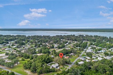 House in Lake Panasoffkee, Florida 2 bedrooms, 135.92 sq.m. № 1810546 - photo 4
