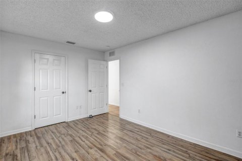 House in Palm Coast, Florida 4 bedrooms, 214.33 sq.m. № 1914277 - photo 22
