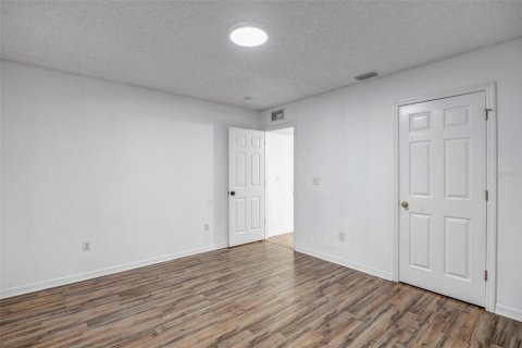 House in Palm Coast, Florida 4 bedrooms, 214.33 sq.m. № 1914277 - photo 24