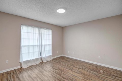 House in Palm Coast, Florida 4 bedrooms, 214.33 sq.m. № 1914277 - photo 26