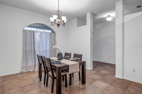 House in Palm Coast, Florida 4 bedrooms, 214.33 sq.m. № 1914277 - photo 15