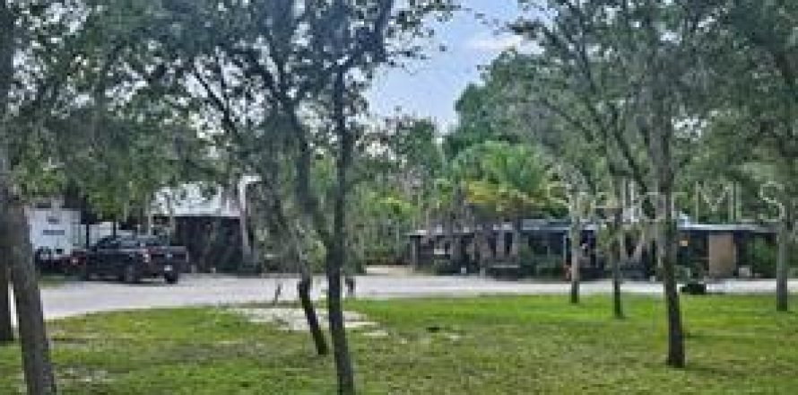Land in Bradenton, Florida № 1875918