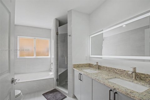 Снять в аренду виллу или дом в Катлер-Бей, Флорида 4 спальни, 188.68м2, № 2045221 - фото 11