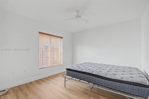 Снять в аренду виллу или дом в Катлер-Бей, Флорида 4 спальни, 188.68м2, № 2045221 - фото 14