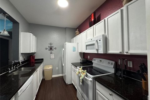Condo in Kissimmee, Florida, 3 bedrooms  № 2233162 - photo 2