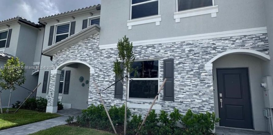 Touwnhouse à Florida City, Floride 3 chambres № 1938703