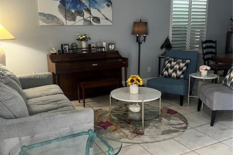 Villa ou maison à vendre à St. Lucie, Floride: 3 chambres, 205.31 m2 № 1959919 - photo 3