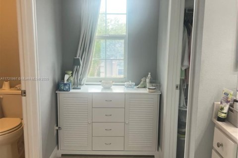 Villa ou maison à vendre à St. Lucie, Floride: 3 chambres, 205.31 m2 № 1959919 - photo 16