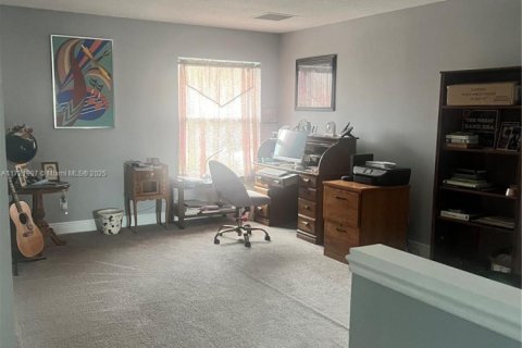 Villa ou maison à vendre à St. Lucie, Floride: 3 chambres, 205.31 m2 № 1959919 - photo 10