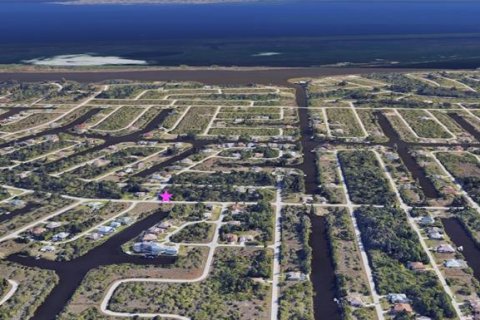 Terreno en venta en Port Charlotte, Florida № 2162111 - foto 2
