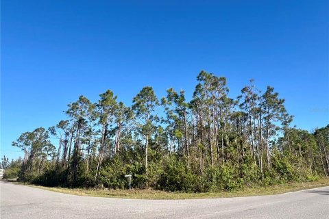 Terreno en venta en Port Charlotte, Florida № 2162111 - foto 4