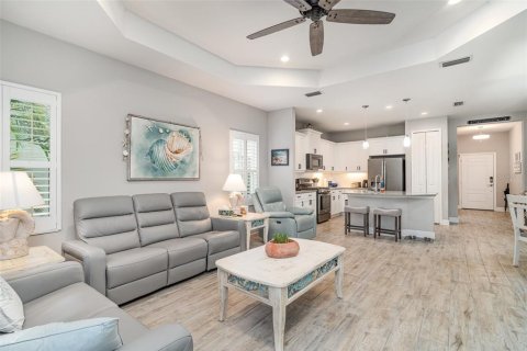 House in Parrish, Florida 2 bedrooms, 141.68 sq.m. № 1839786 - photo 3