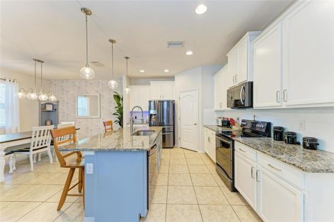 House in Bradenton, Florida 4 bedrooms, 221.76 sq.m. № 1654006 - photo 7
