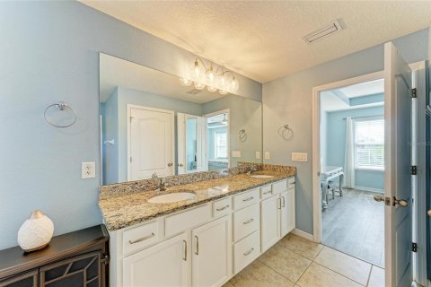 House in Bradenton, Florida 4 bedrooms, 221.76 sq.m. № 1654006 - photo 20