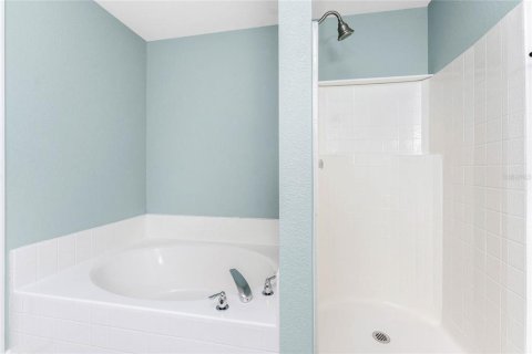 House in Port Charlotte, Florida 3 bedrooms, 130.71 sq.m. № 1902407 - photo 30