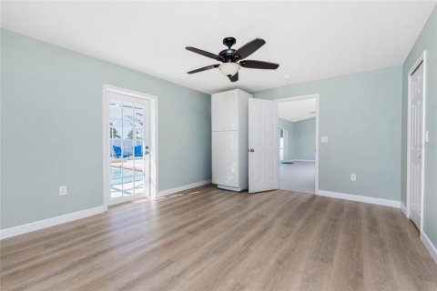 House in Port Charlotte, Florida 3 bedrooms, 130.71 sq.m. № 1902407 - photo 26