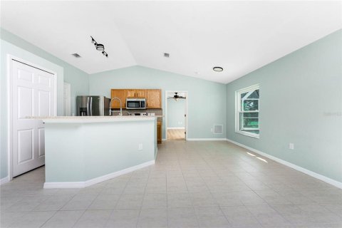 House in Port Charlotte, Florida 3 bedrooms, 130.71 sq.m. № 1902407 - photo 7