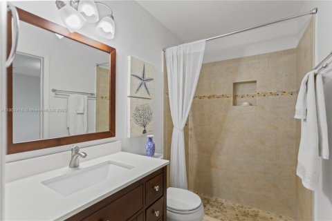 House in Hollywood, Florida 4 bedrooms, 234.11 sq.m. № 1963491 - photo 26