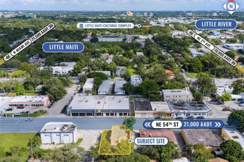 Commercial property in Miami, Florida № 1951355 - photo 4
